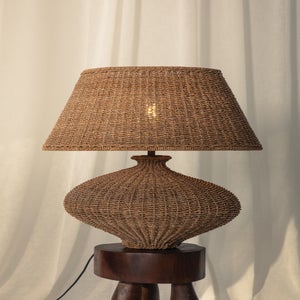 Nette Table Lamp