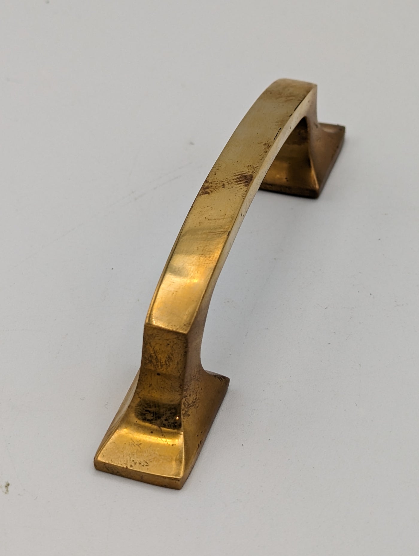 ##Antique Hardware## Open Box Sale Item 5 1/4 Inch Overall (3 3/4 Inch c-c) Traditional Solid Brass Pull (Polished Brass Finish)